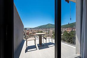 Rooftop Apartments & Rooms