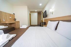 Rooftop Apartments & Rooms
