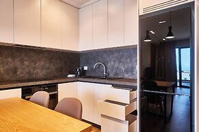 AZAR LUXURY SUITES