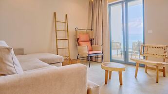 AZAR LUXURY SUITES