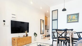 AZAR LUXURY SUITES