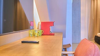 AZAR LUXURY SUITES