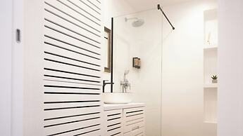 AZAR LUXURY SUITES