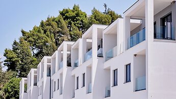 AZAR LUXURY SUITES
