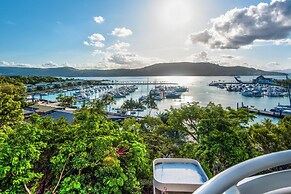 Yacht Harbour Tower 2