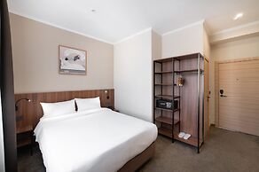 Freedom hotel