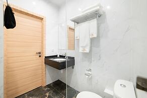 Freedom hotel