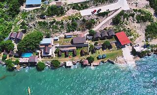 Casay Beach Huts by Hiverooms