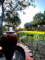 UDEE Cozy Hotel