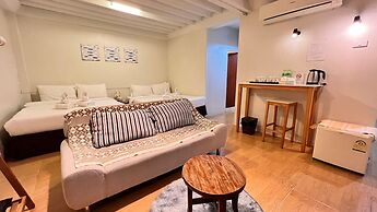 UDEE Cozy Hotel