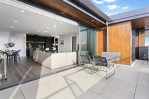 Superb City Fringe Penthouse