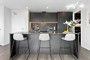 Superb City Fringe Penthouse