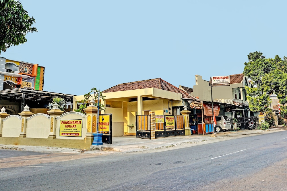 OYO 91599 Penginapan Mutiara Madiun