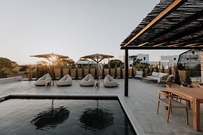 Onym Curated Villas