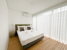 Vibrant Host-Campo 24