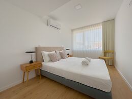 Vibrant Host-Campo 24