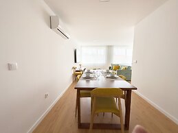 Vibrant Host-Campo 24