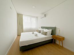 Vibrant Host-Campo 24