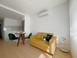 Vibrant Host-Campo 24