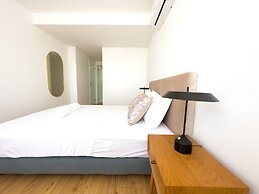 Vibrant Host-Campo 24