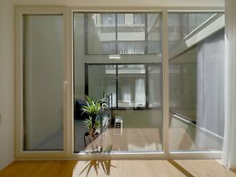 Vibrant Host-Campo 24