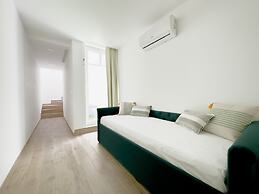 Vibrant Host-Campo 24