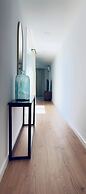 Vibrant Host-Campo 24