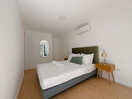 Vibrant Host-Campo 24