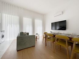 Vibrant Host-Campo 24