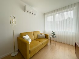 Vibrant Host-Campo 24