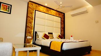 Hotel Golden Laurel Inn