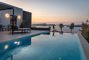 Aernia Suites & Art