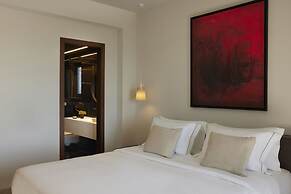 Aernia Suites & Art