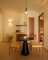 Elessa Hotel