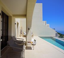 Elessa Hotel