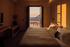 Elessa Hotel