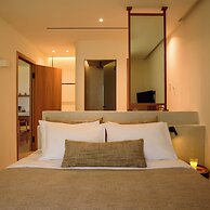 Elessa Hotel