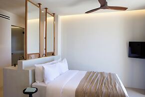 Elessa Hotel