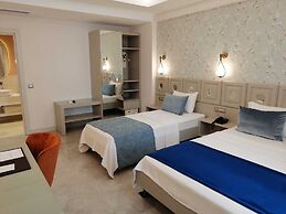 Muhtar Hotel