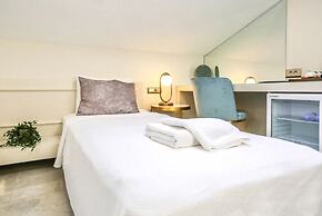 Muhtar Hotel