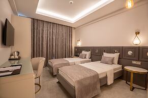Muhtar Hotel