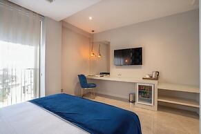 Muhtar Hotel
