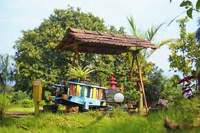 THE AVI'S VILLAGE AGROTOURISM