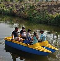 THE AVI'S VILLAGE AGROTOURISM