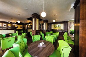 Hotel Daily Plaza