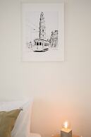 Liiiving - Downtown Balcony Apartment