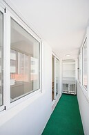 Liiiving - Downtown Balcony Apartment