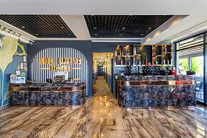 The Great Airport Hotel & Restaurant