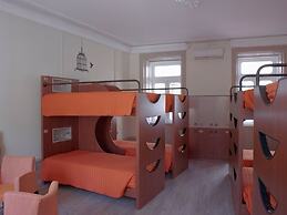 Serenata Hostel
