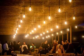 Tugende House